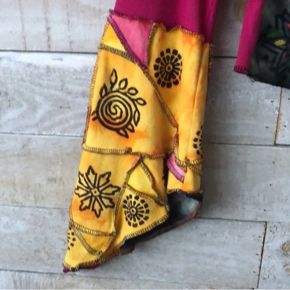 Assymetrical folk art long sleeve tee - Picture 3 of 8